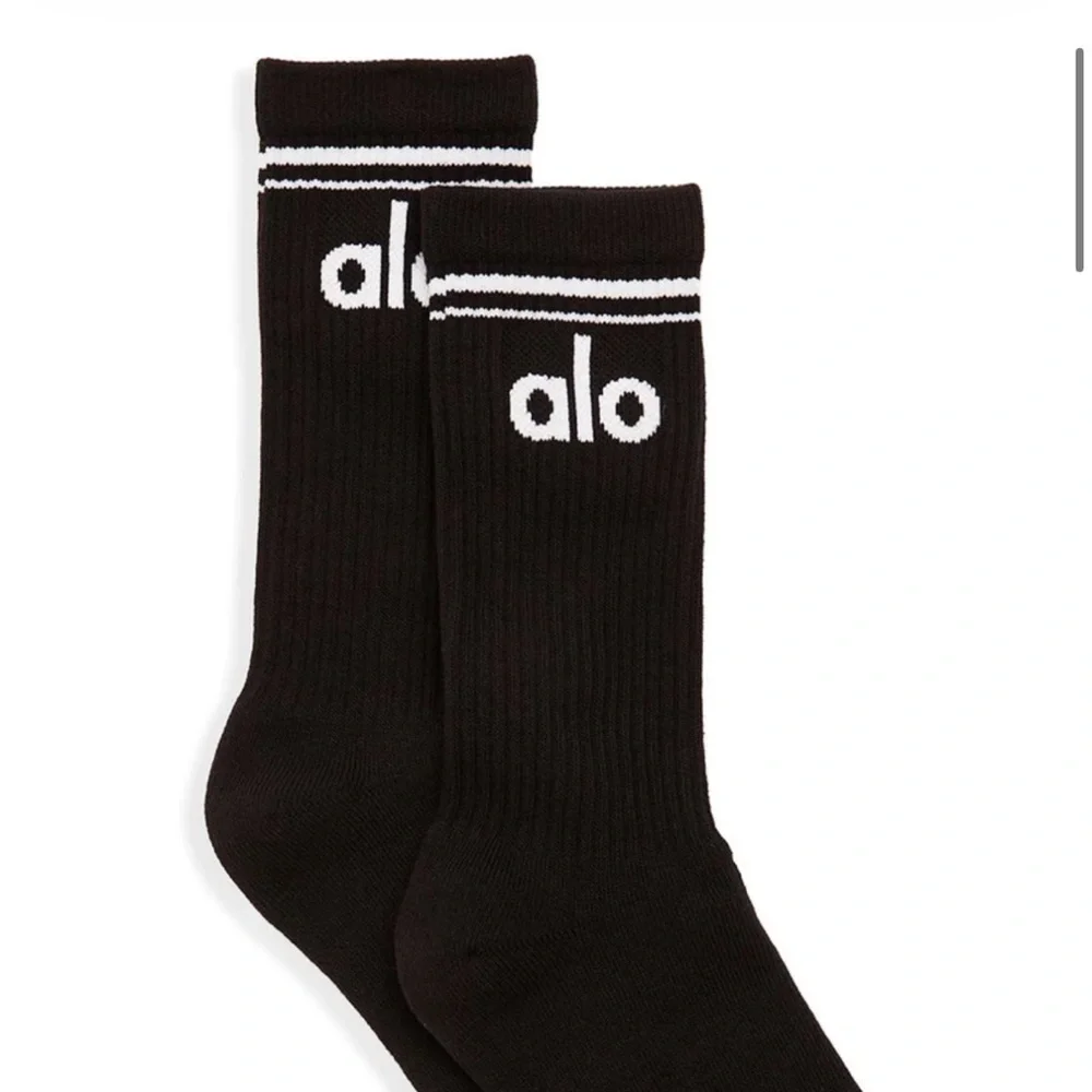 Alo Yoga Unisex Throwback Sock Unisex Black White Medium W 8-11.5 M 6.5-10 NEW